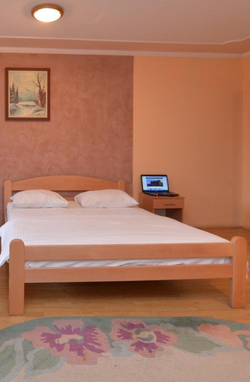 Guest House Vila Bor Novi Sad Bilik gambar
