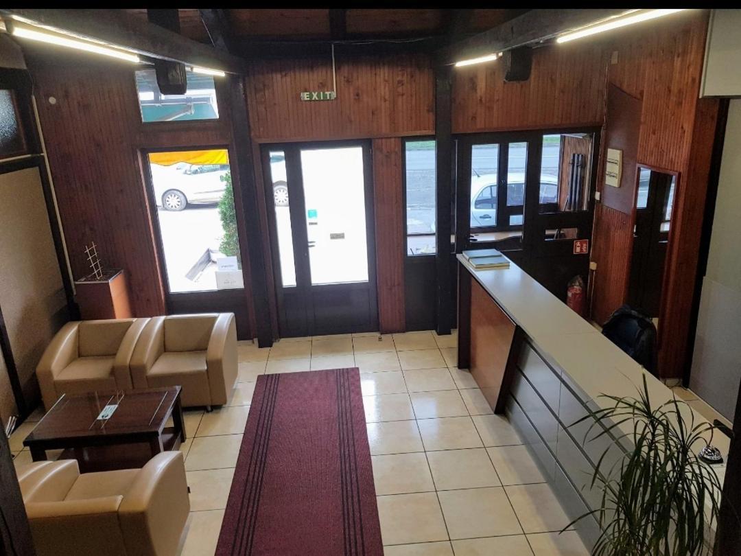 Guest House Vila Bor Novi Sad Luaran gambar